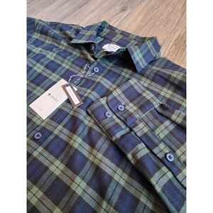 Sperry Men's Premium Apparel Plaid Button Down Shirt Size M Green Tencel Blend
